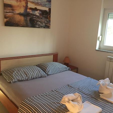 Sunny Rock Volme Apartments Banjole Zewnętrze zdjęcie